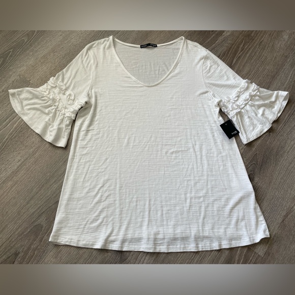 Femme by tresics Small White Ruffle Bell Sleeve Women’s Blouse NWT - Picture 1 of 4